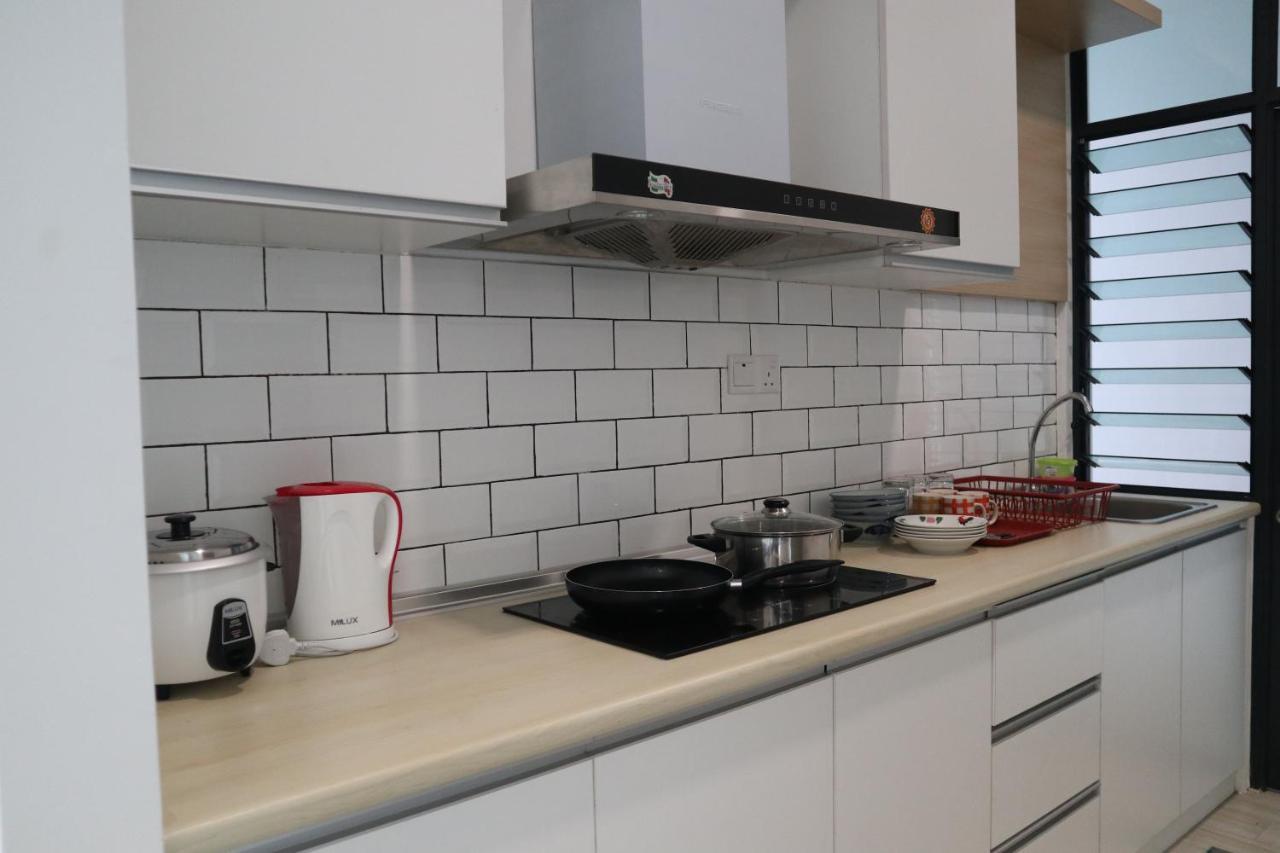 Zen66 @ Roxy Serviced Apartment กูชิง ภายนอก รูปภาพ