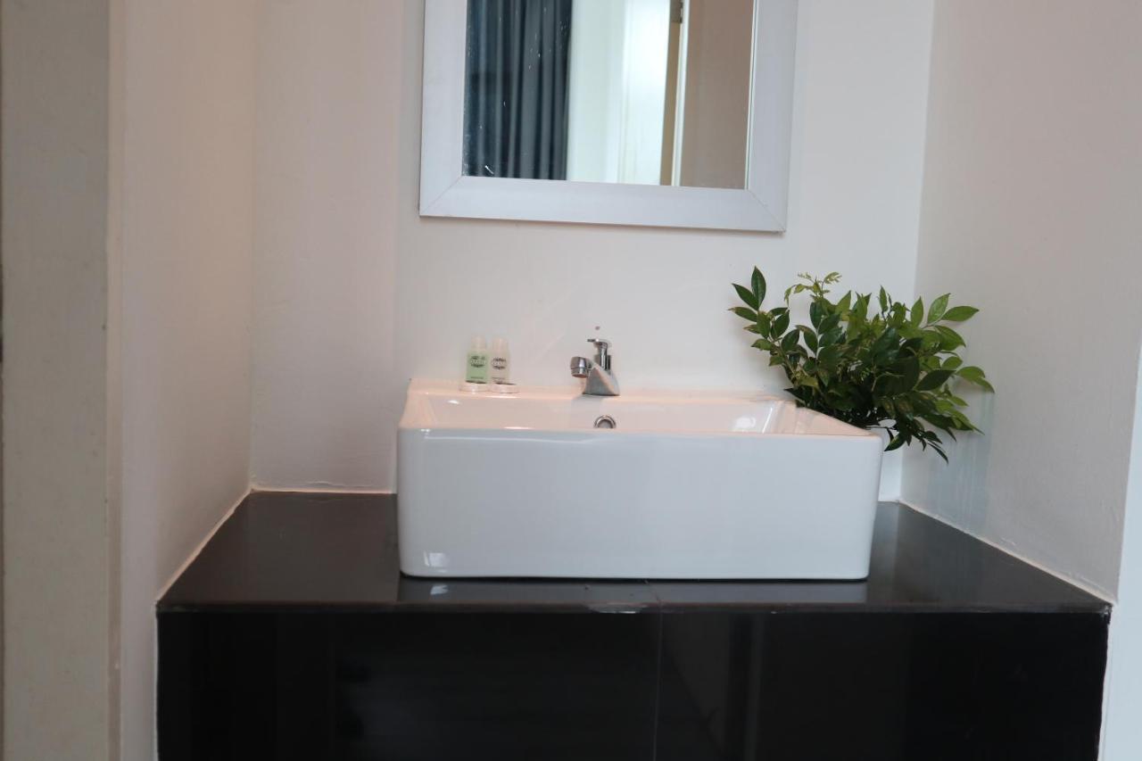 Zen66 @ Roxy Serviced Apartment กูชิง ภายนอก รูปภาพ